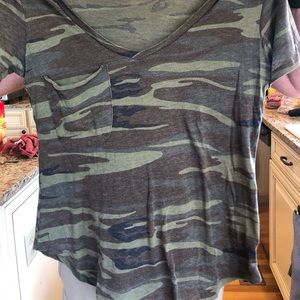 Peyton Jensen camo tee